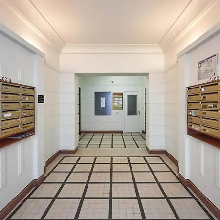 דירה Sunlight - Daffia - Beautifully Renovated Studio, Pad In