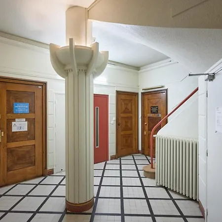 Sunlight - Daffia - Beautifully Renovated Studio, Pad In アパート ニース