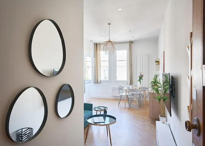 Sunlight - Daffia - Beautifully Renovated Studio, Pad In