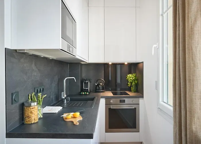 Lejlighed Sunlight - Daffia - Beautifully Renovated Studio, Pad In