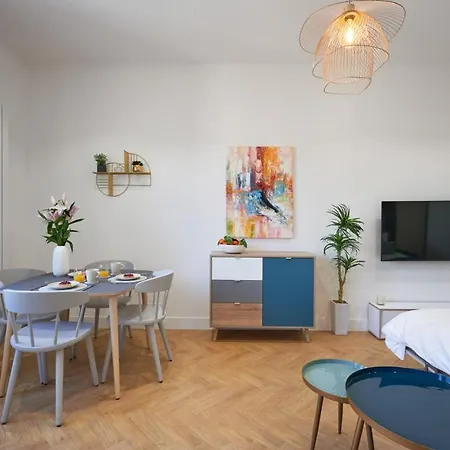 Διαμέρισμα Sunlight - Daffia - Beautifully Renovated Studio, Pad In Νίκαια